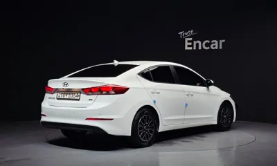 Hyundai Avante 2016, 89803 км, за 7300000 KRW