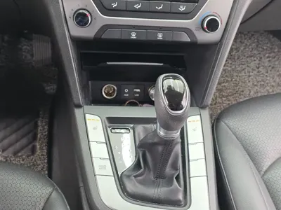 Hyundai Avante 2018, 111000 км, за 9500000 KRW - фото 17
