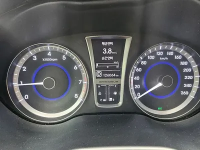 Hyundai Grandeur 2011, 125942 км, за 4400000 KRW - фото 6