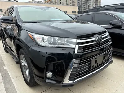 Toyota Highlander 2020, 70000 км, за 125800 CNY