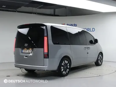 Hyundai Staria 2023, 56293 км, за 33000000 KRW - фото 2
