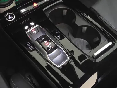 Audi Q6 e-tron 2025, 14212 км, за 79000000 KRW - фото 6