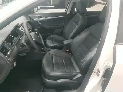 Volkswagen Lavida 2018, 54100 км, за 38800 CNY - фото 15