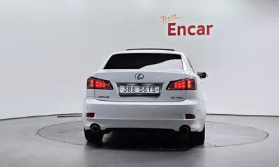 Lexus IS 2013, 53474 км, за 15500000 KRW