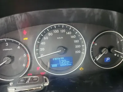 Hyundai Starex 2018, 64000 км, за 14700000 KRW - фото 12
