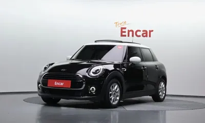 MINI Cooper · 2021 год