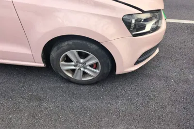 Volkswagen Polo 2016, 85500 км, за 34968.36 CNY - фото 9