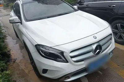 Mercedes-Benz GLA 2016, 101900 км, за 64104.85 CNY