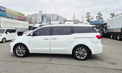 Kia Canival 2018, 144179 км, за 11500000 KRW