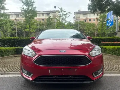 Ford Focus 2015, 88000 км, за 19800 CNY