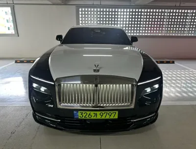 Rolls-Royce Spectre · 2024 год