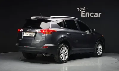 Toyota RAV4 2015, 59747 км, за 19000000 KRW