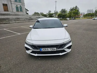 Hyundai Avante · 2024 год