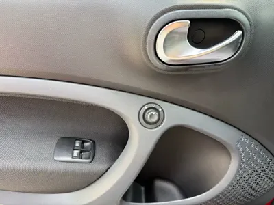Smart Smart Fortwo 2019, 63000 км, за 66600 CNY - фото 15