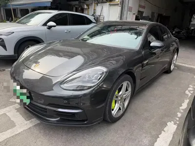 Porsche Panamera Hybrid · 2024 год