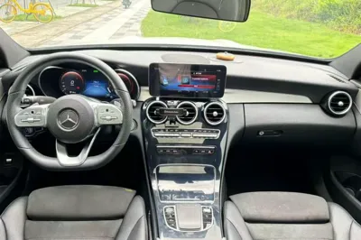 Mercedes-Benz C-Class 2019, 77700 км, за 113730.27 CNY - фото 12