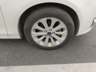 Ford Escort 2015, 89500 км, за 25981.84 CNY - фото 8