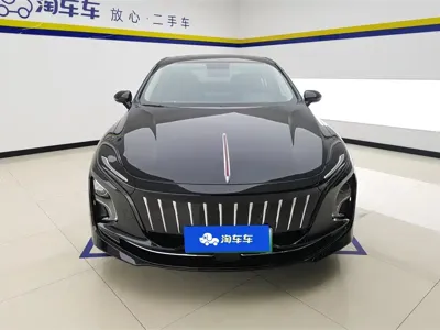 Hongqi Hongqi E-QM5 2023, 22200 км, за 87800 CNY