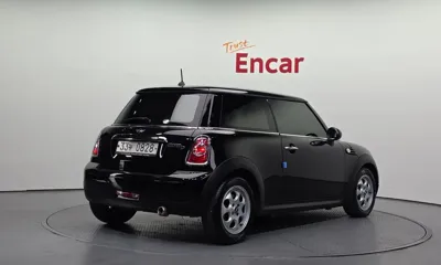 MINI Cooper 2013, 91594 км, за 3900000 KRW - фото 2