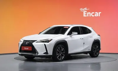 Lexus UX · 2019 год