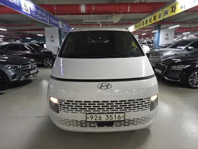 Hyundai Staria · 2022 год