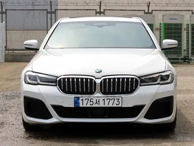 BMW 5-Series · 2023 год