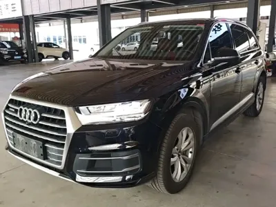 Audi Q7 2018, 134200 км, за 167000 CNY