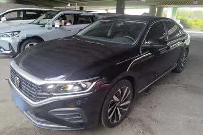 Volkswagen Passat · 2025 год
