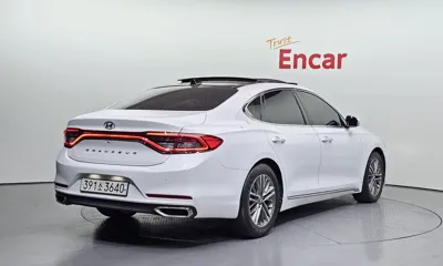 Hyundai Grandeur 2018, 106206 км, за 13900000 KRW