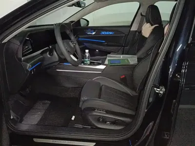 Volkswagen Passat 2025, 12900 км, за 164000 CNY - фото 9