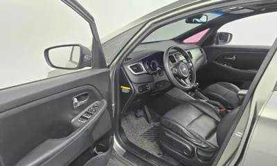 Kia Carens 2014, 174699 км, за 5990000 KRW - фото 10