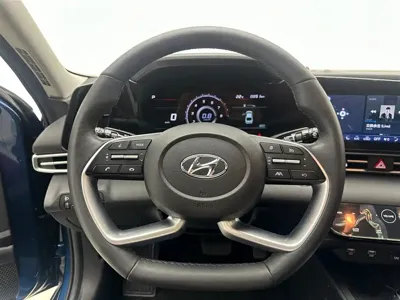 Hyundai Elantra 2023, 8800 км, за 98000 CNY - фото 19