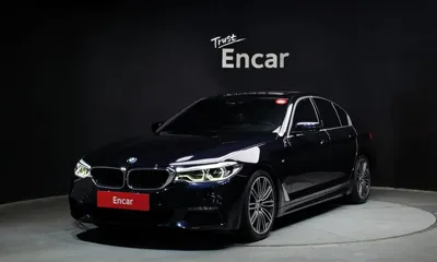 BMW 5-Series · 2020 год