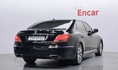 Hyundai Equus 2012, 322878 км, за 4500000 KRW