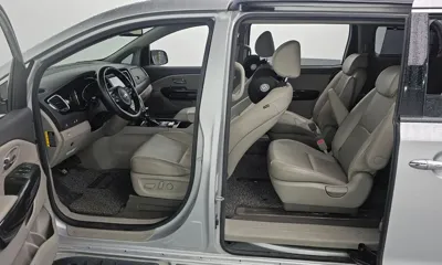 Kia Canival 2017, 126837 км, за 10800000 KRW - фото 13