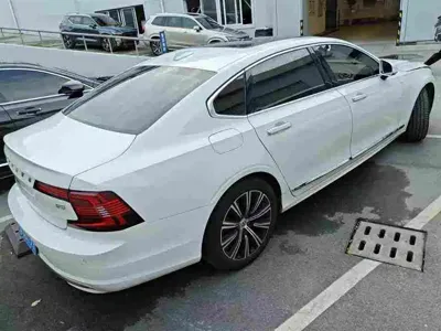 Volvo S90 2020, 33000 км, за 145000 CNY - фото 3