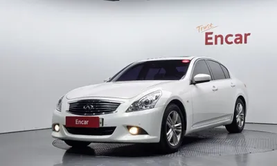 Infiniti G · 2013 год