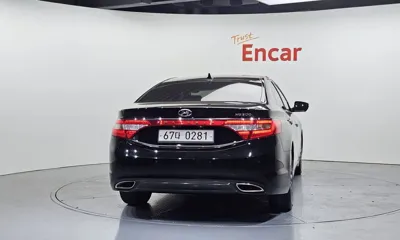 Hyundai Grandeur 2013, 131558 км, за 5500000 KRW