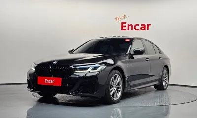 BMW 5-Series · 2017 год