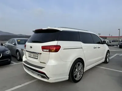 Kia Canival 2016, 193000 км, за 9900000 KRW