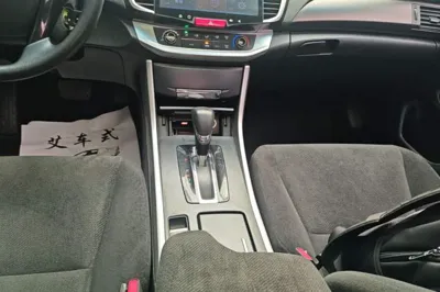 Honda Accord 2015, 161300 км, за 55573.4 CNY - фото 16