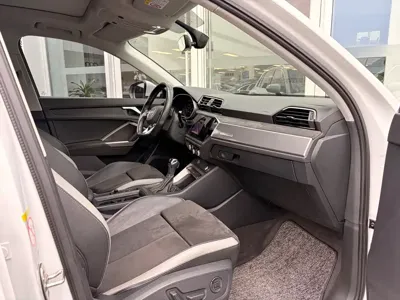 Audi Q3 2020, 100000 км, за 79800 CNY - фото 17