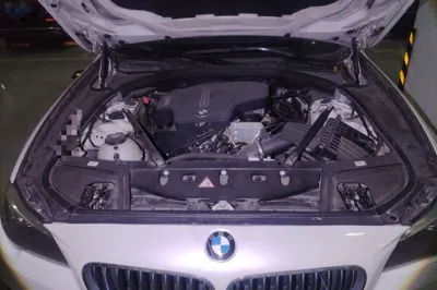 BMW 5 Series 2017, 97600 км, за 104525.58 CNY - фото 21