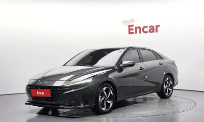 Hyundai Avante · 2022 год