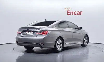Hyundai Sonata 2012, 169307 км, за 3500000 KRW