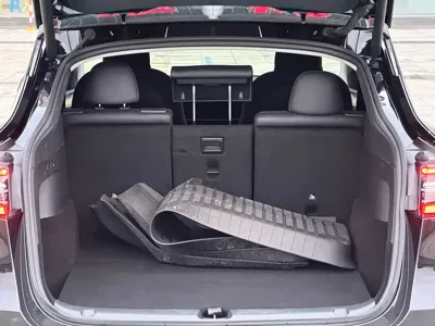 Tesla Model Y 2022, 70000 км, за 148800 CNY - фото 23