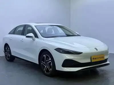 Roewe D7 2024, 100 км, за 63800 CNY