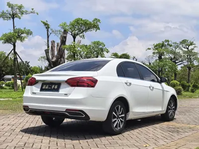 Geely Emgrand 2019, 31000 км, за 25800 CNY