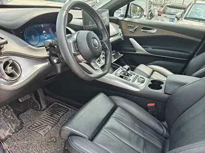 Denza Denza X 2021, 70000 км, за 79000 CNY