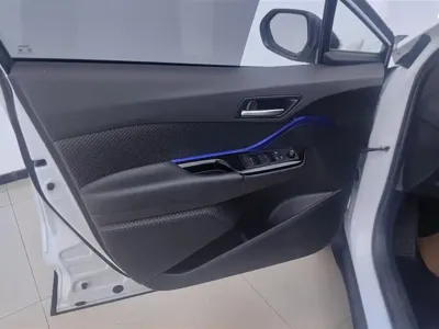 Toyota C-HR 2022, 32000 км, за 70600 CNY - фото 7
